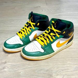Nike Air Jordan 1 Mid ‘13 Seattle Sonic’s Gorge Green/Univ. Gold (free shipping)